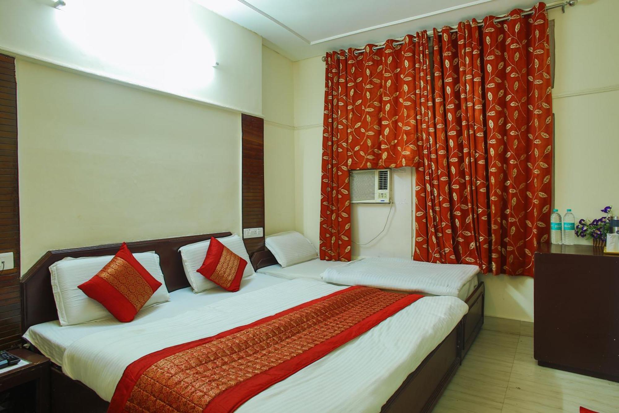 Hotel Raghunath Jammu Luaran gambar