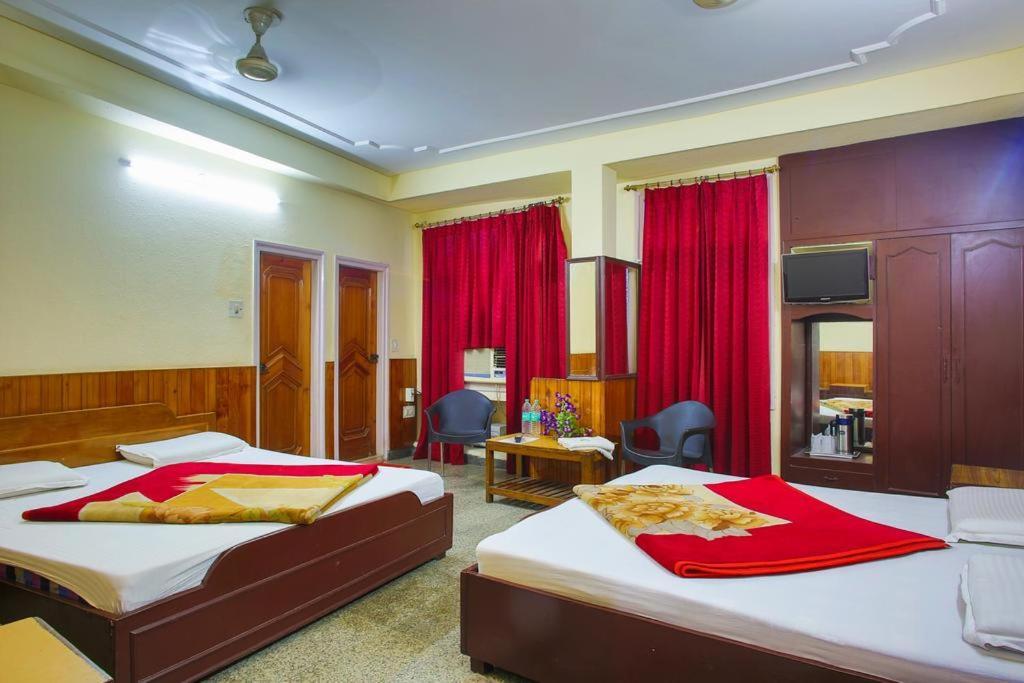 Hotel Raghunath Jammu Luaran gambar